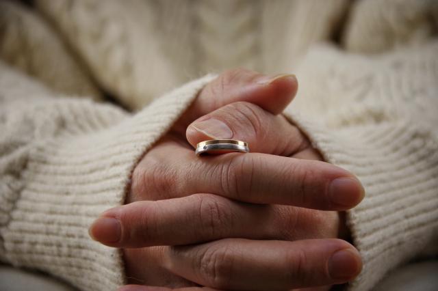 記事画像_結婚指輪のお手入れ方法