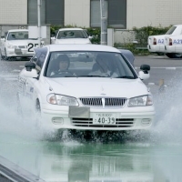 長野県松本市の教習所 E Shops